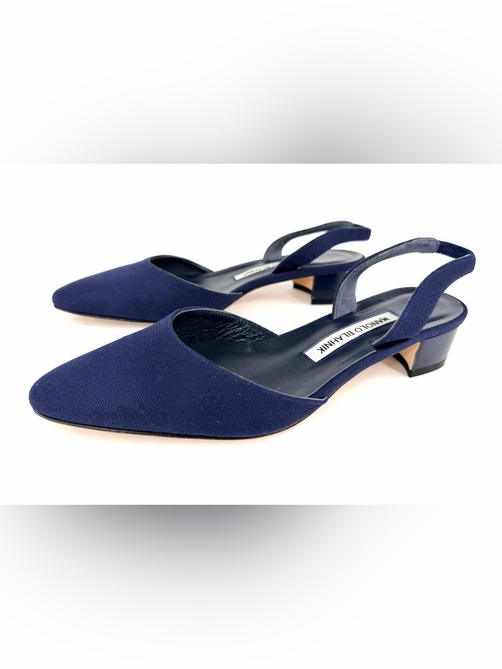 MANOLO BLAHNIK Aspro 30mm Navy Canvas Slingback Pointed Toe Pumps Size EU 35.5
